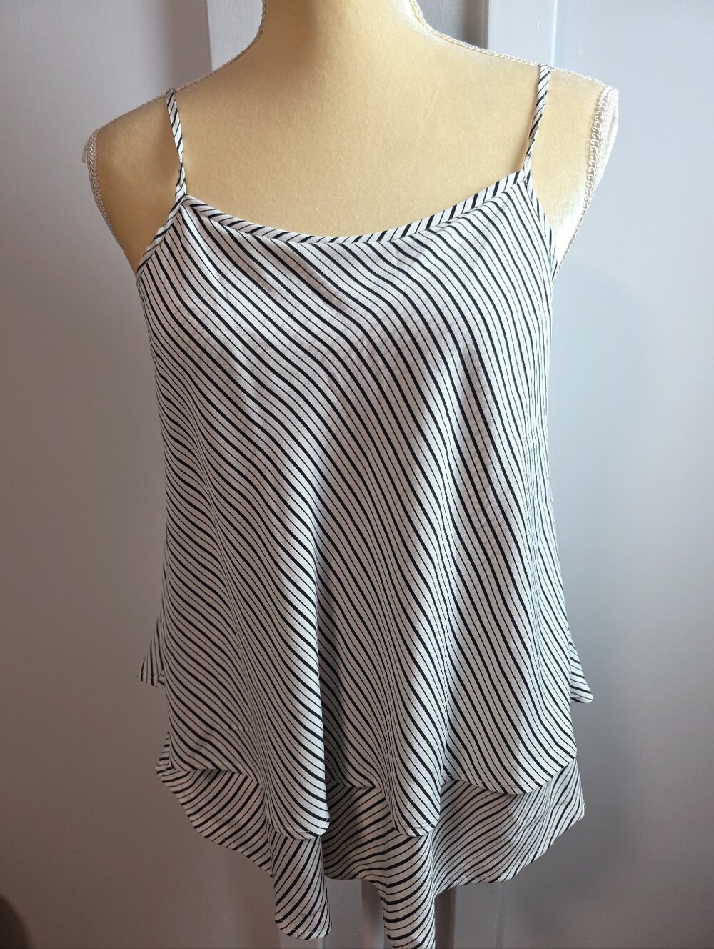 Joie 100% Silk Striped Camisole Top XS Black White Layered Tiered Button Back